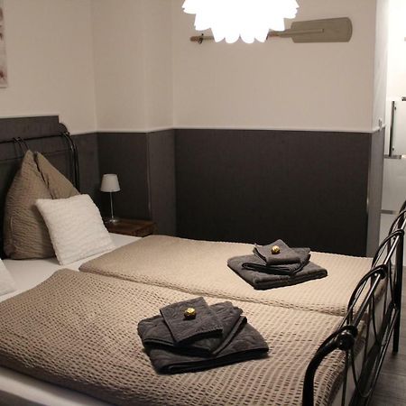 Ferienwohnung Muss - Rothenburg โรเทนบวร์ก อ็อบ แดร์เทาเบอร์ ภายนอก รูปภาพ